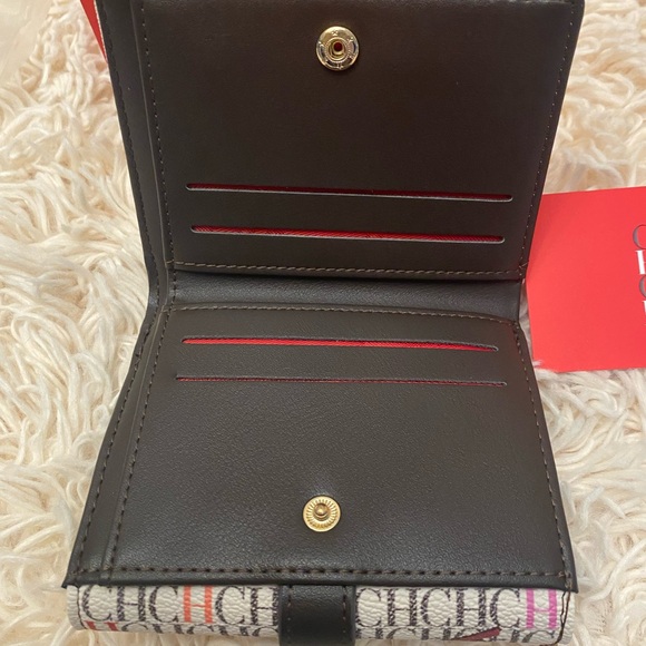 Carolina Herrera ID Wallet – Luxury Designer Card Holder mini travel wallet - Picture 4 of 10